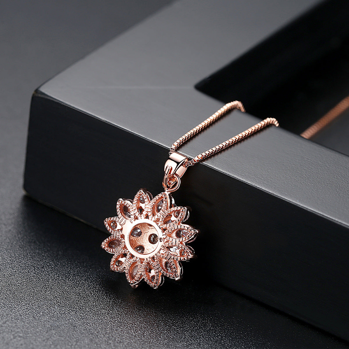 Rose Gold Plated Cubic Zirconia Flower Pendant Necklace AAA2243