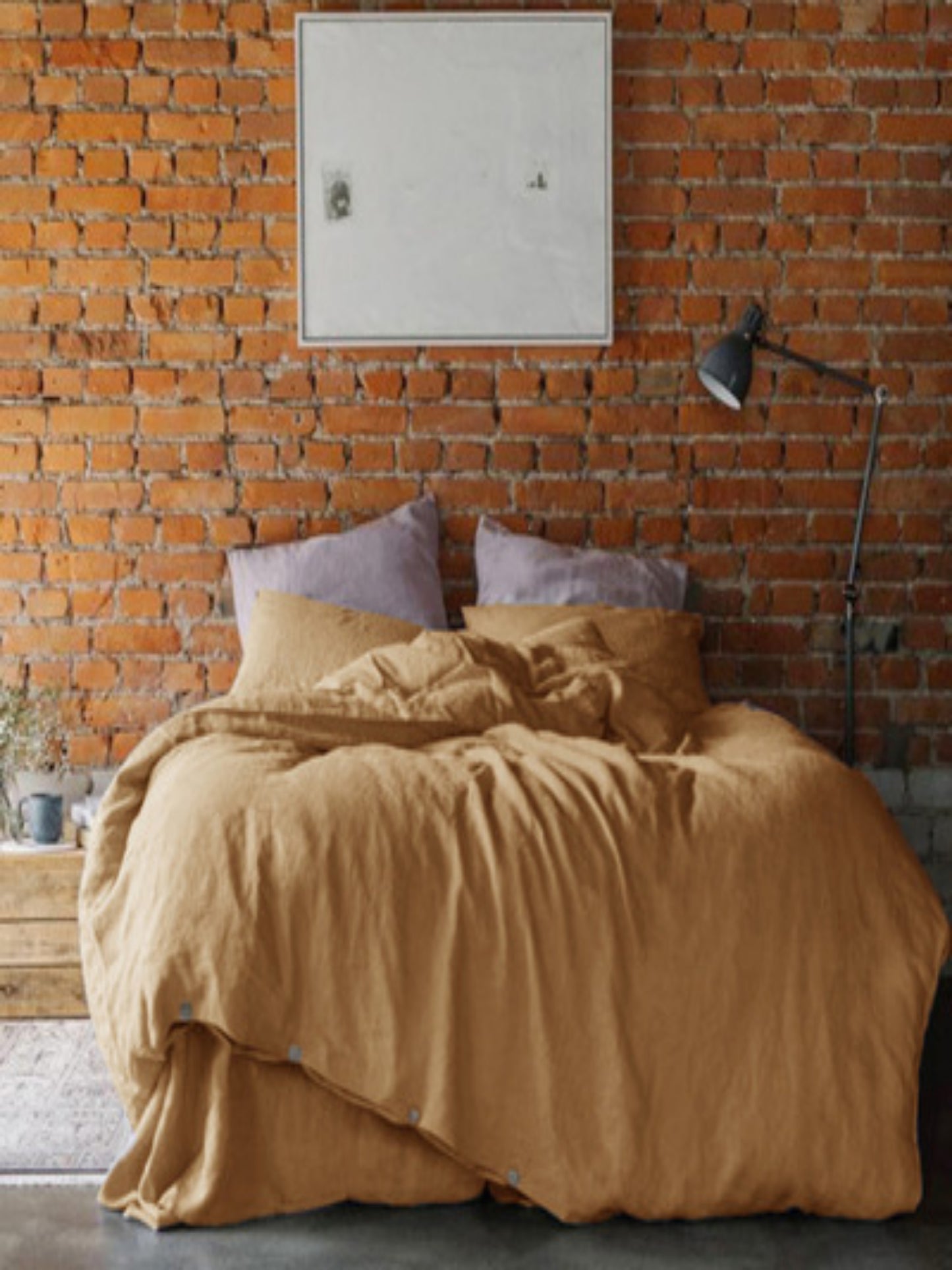 Solid Color Linen Four-Piece Bedding Set - Minimalist Style Quilt and Bed Sheet Set for Dorms