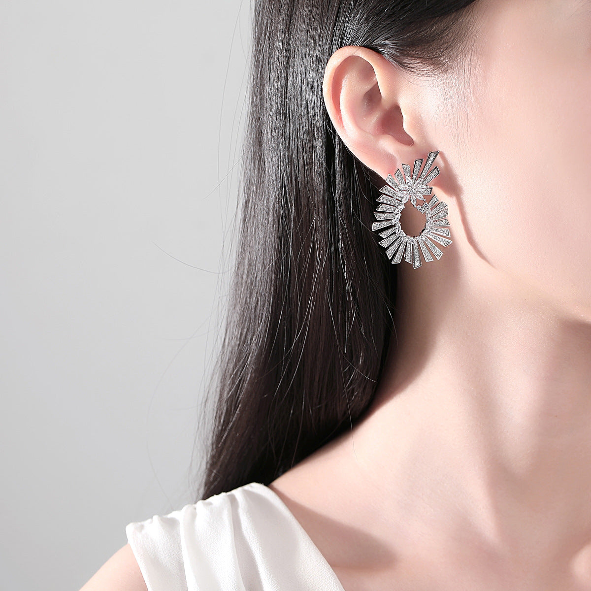 White Gold Plated U-Shape Geometric Cubic Zirconia Drop Earrings AAA1130