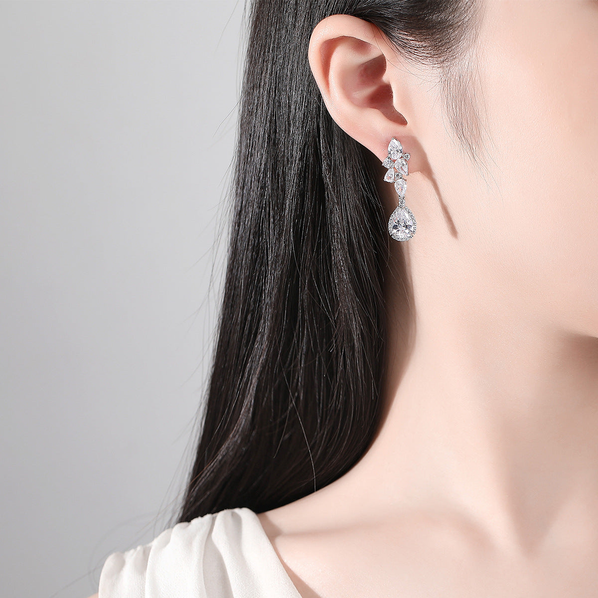 White Gold Plated Pear Shape Cubic Zirconia Drop Dangle Earrings AAA1230