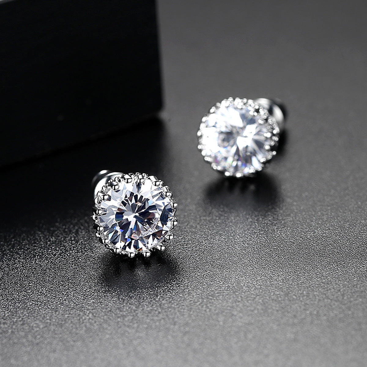 White Gold Plated Cubic Zirconia Stud Earrings AAA1418