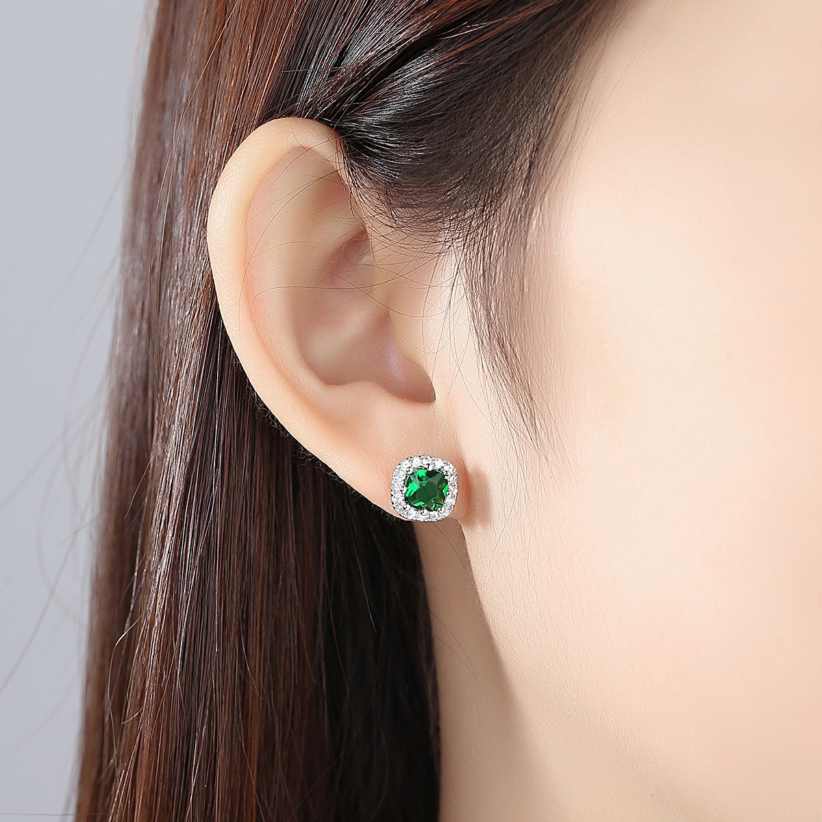 White Gold Plated Green Square Cubic Zirconia Stud Earrings AAA1544