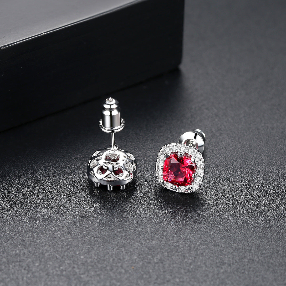 White Gold Plated Green Square Cubic Zirconia Stud Earrings AAA1544