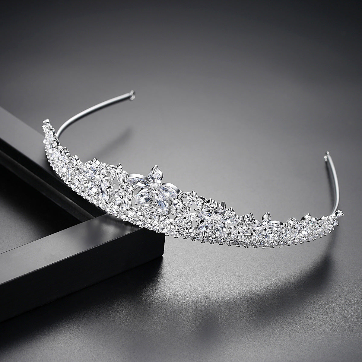 White Gold Plated Flower Cubic Zirconia Bridal Wedding Crown AAA1692