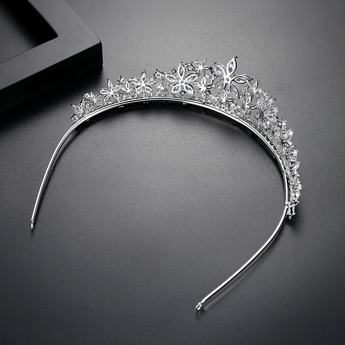 White Gold Plated Flower Cubic Zirconia Bridal Wedding Crown AAA1692