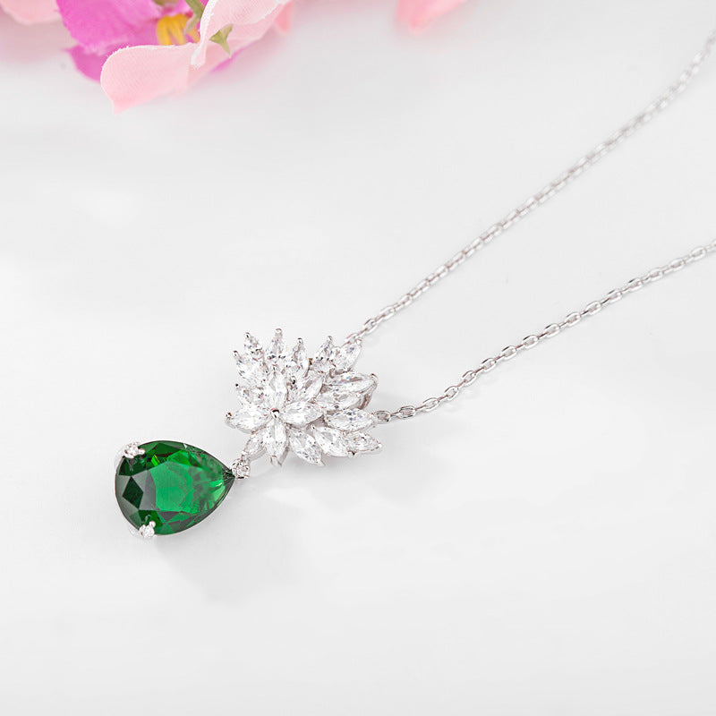 White Gold Plated Cubic Zirconia Pear Drop Pendant Necklace AAA1704