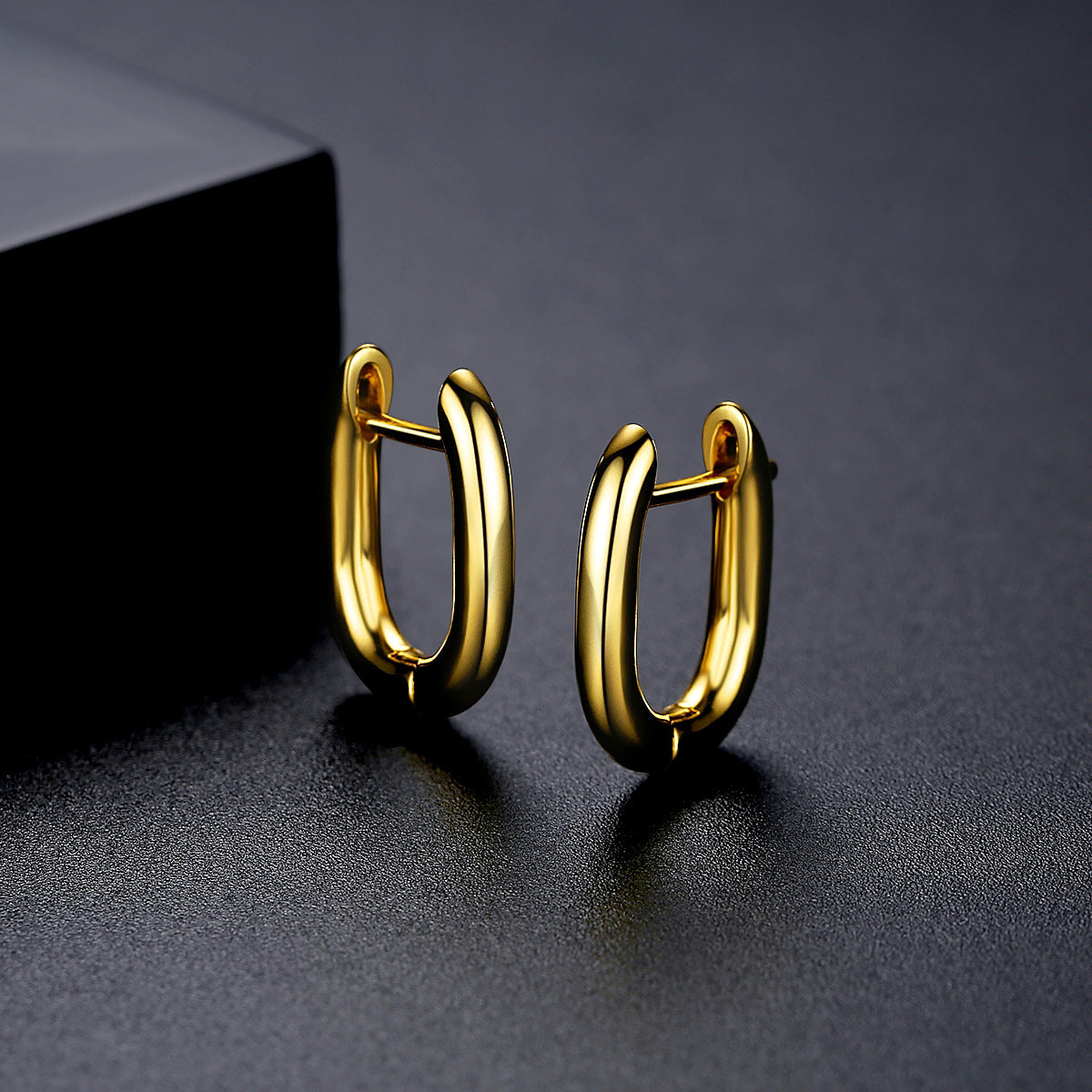 Gold Plated Geometric U-Shape Huggie Hoop Earrings AAA1810