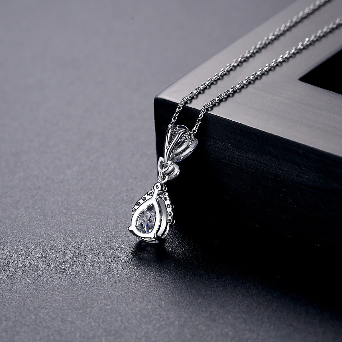 White Gold Plated Cubic Zirconia Pear Shape Pendant Necklace AAA2152