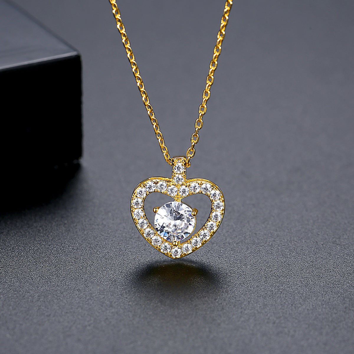White Gold Plated Cubic Zirconia Heart Shape Pendant Necklace AAA2265