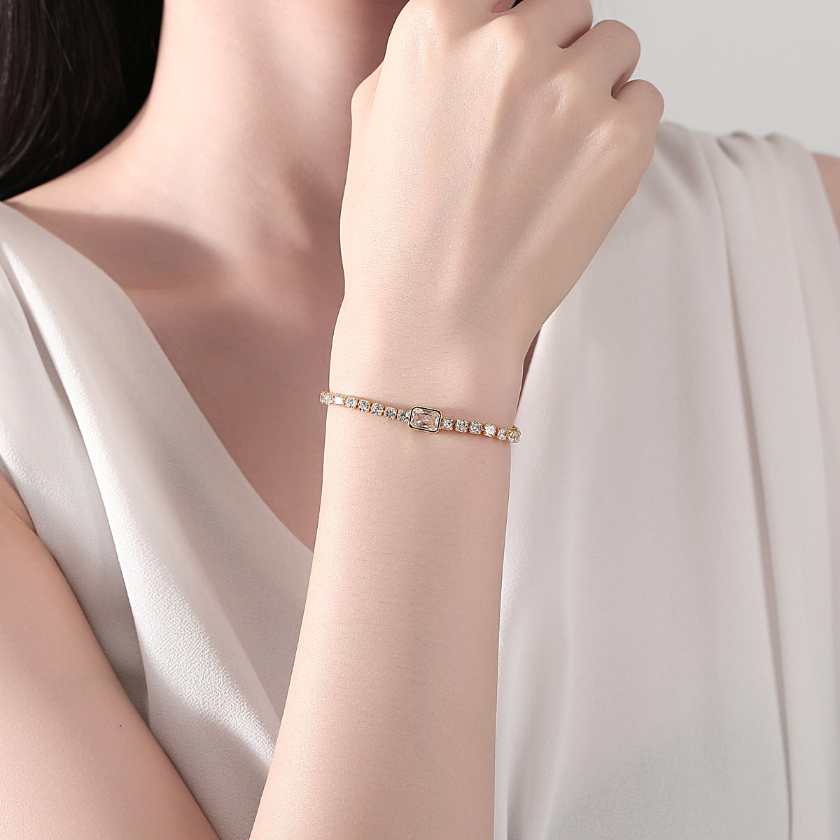 Gold Plated Cubic Zirconia Cupchain Bracelet AAA2280
