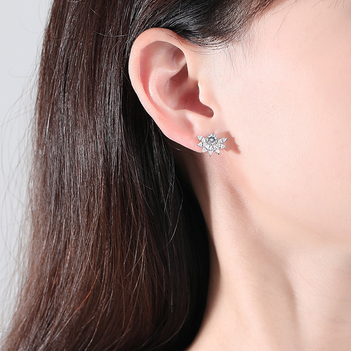 White Gold Plated Cubic Zirconia Flower Stud Earrings AAA2300