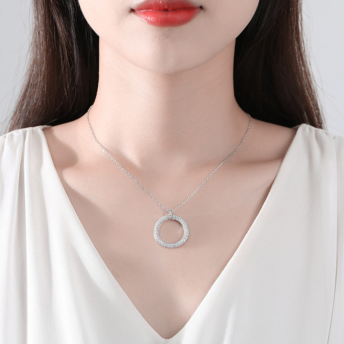White Gold Plated Circle Cubic Zirconia Chain Necklace AAA2304