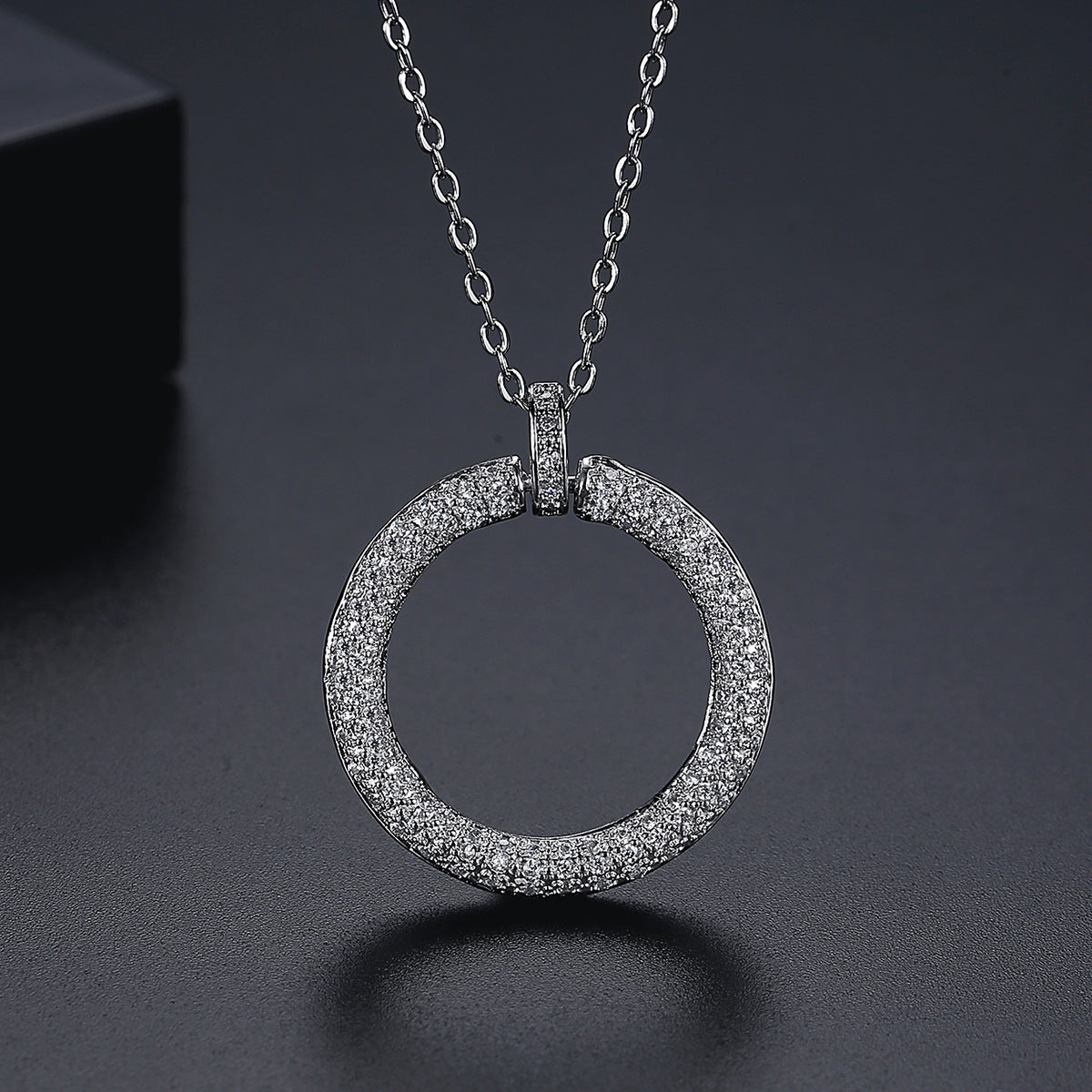 White Gold Plated Circle Cubic Zirconia Chain Necklace AAA2304