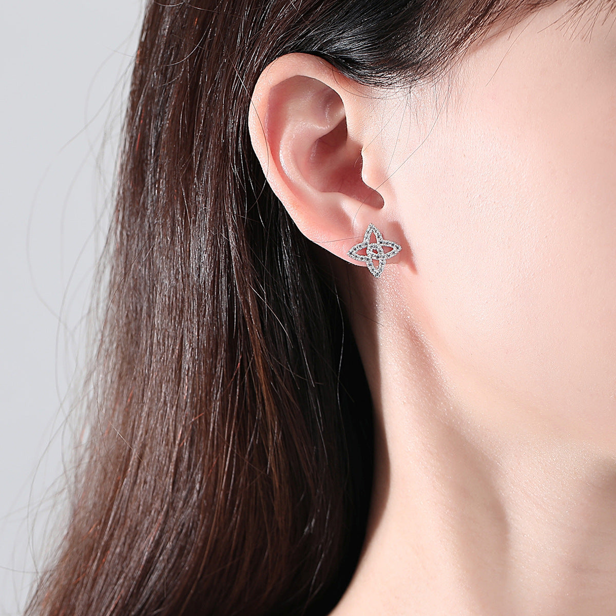 White Gold Plated Celtic Knot Cubic Zirconia Stud Earrings AAA2310