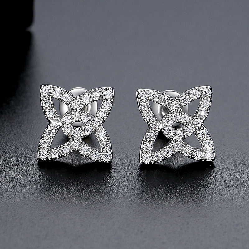 White Gold Plated Celtic Knot Cubic Zirconia Stud Earrings AAA2310