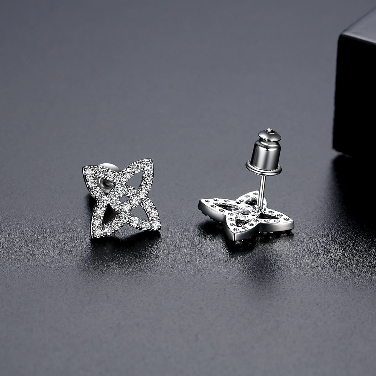 White Gold Plated Celtic Knot Cubic Zirconia Stud Earrings AAA2310