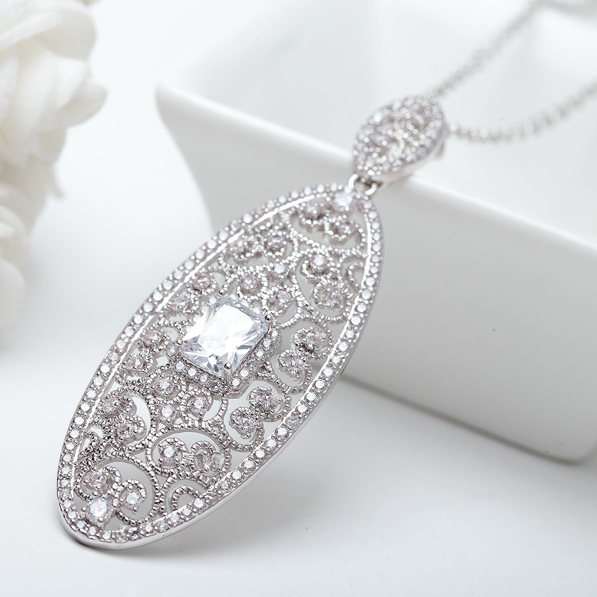 White Gold Plated Hollow Oval Shape Pendant Necklace AAA2356