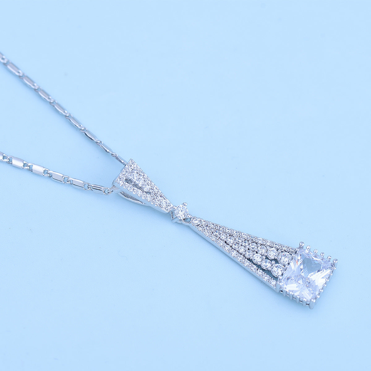 White Gold Plated Long Cubic Zirconia Pendant Chain Necklace AAA2362
