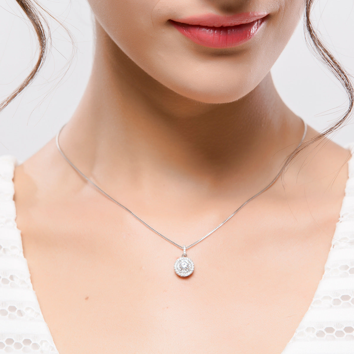 White Gold Plated Cubic Zirconia Round Pendant Box Chain Necklace AAA2412