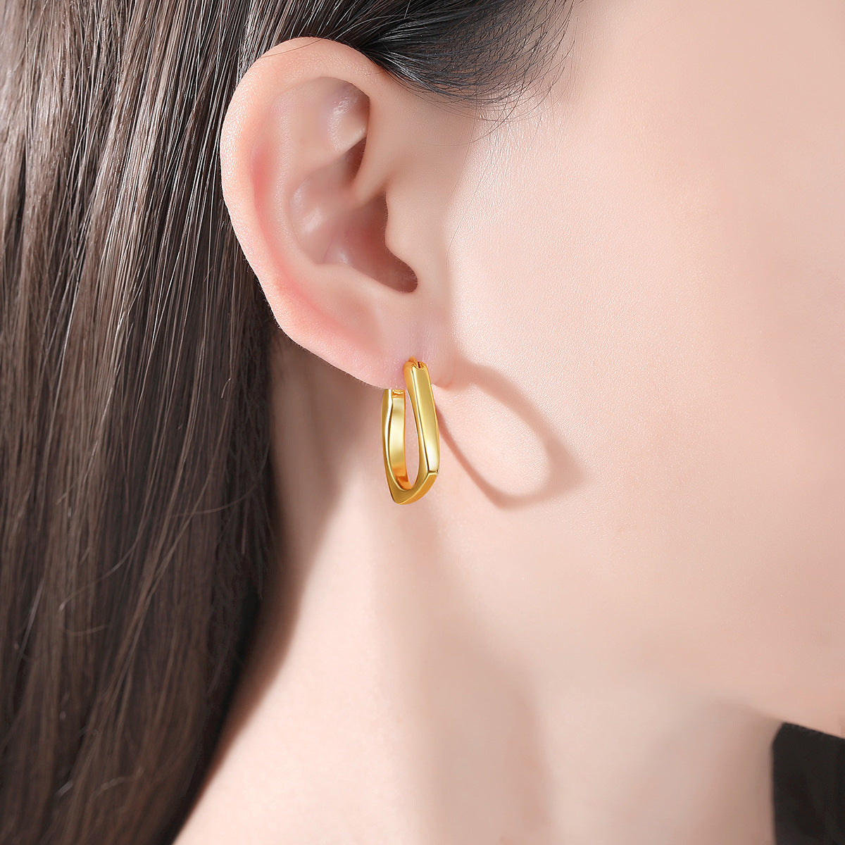 Gold Plated Chunky U-shaped Huggie Hoop Earrings AAA2417