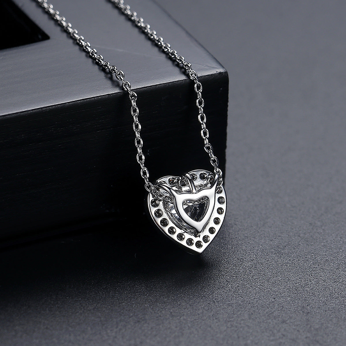 White Gold Plated Blue Heart Shape Cubic Zirconia Necklace AAA2418
