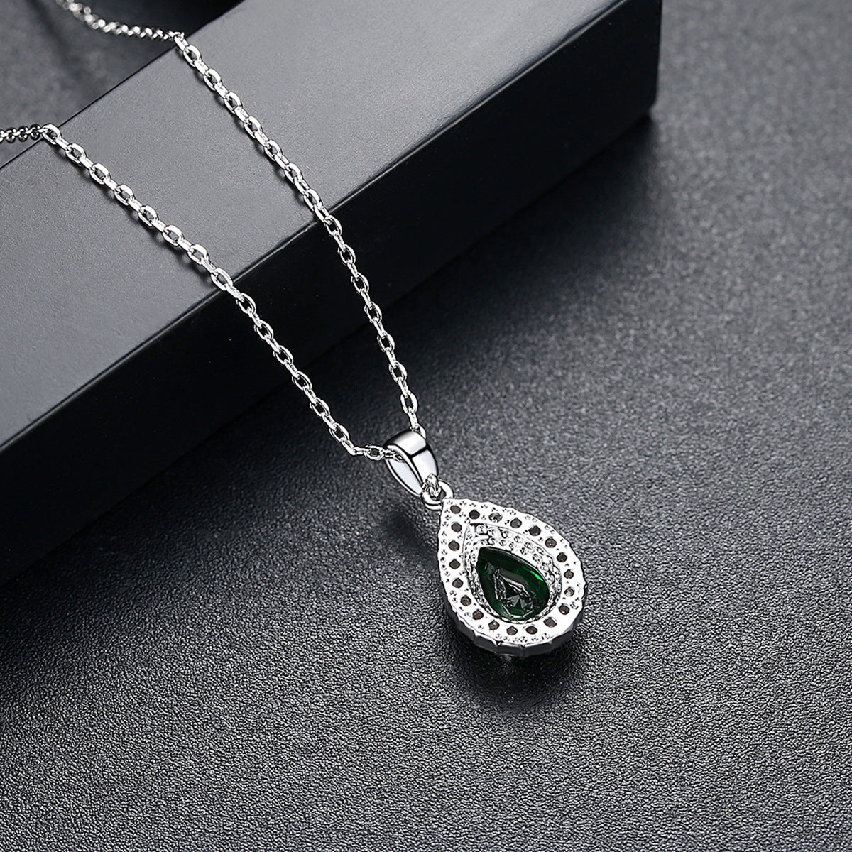 White Gold Plated Queen Cubic Zirconia Teardrop Necklace AAA2420