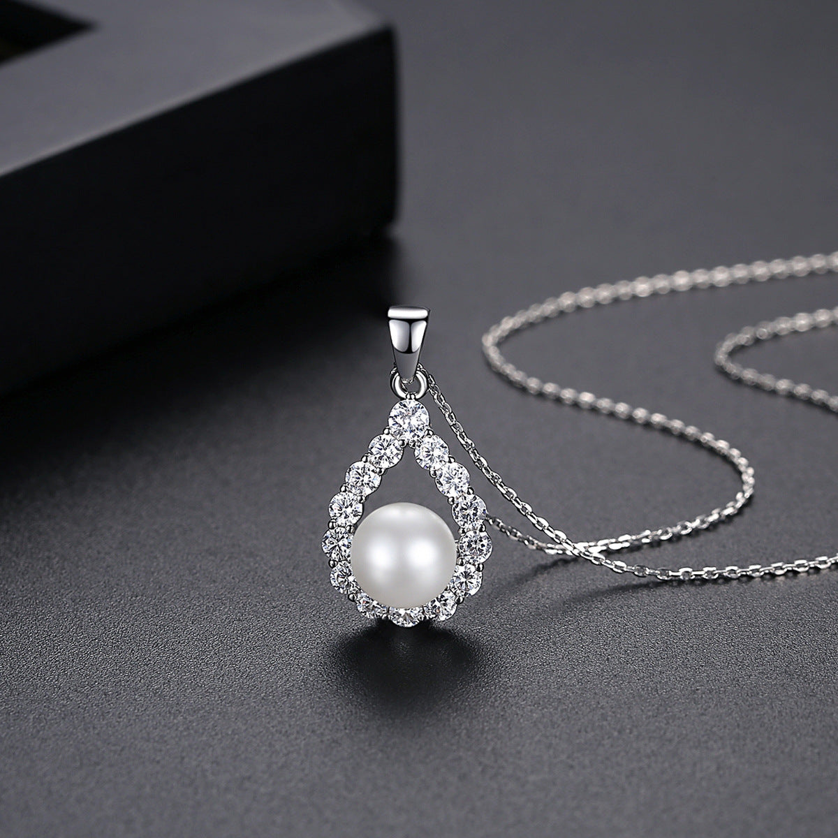 White Gold Plated Cubic Zirconia Faux Pearl Teardrop Pendant Necklace AAA2433