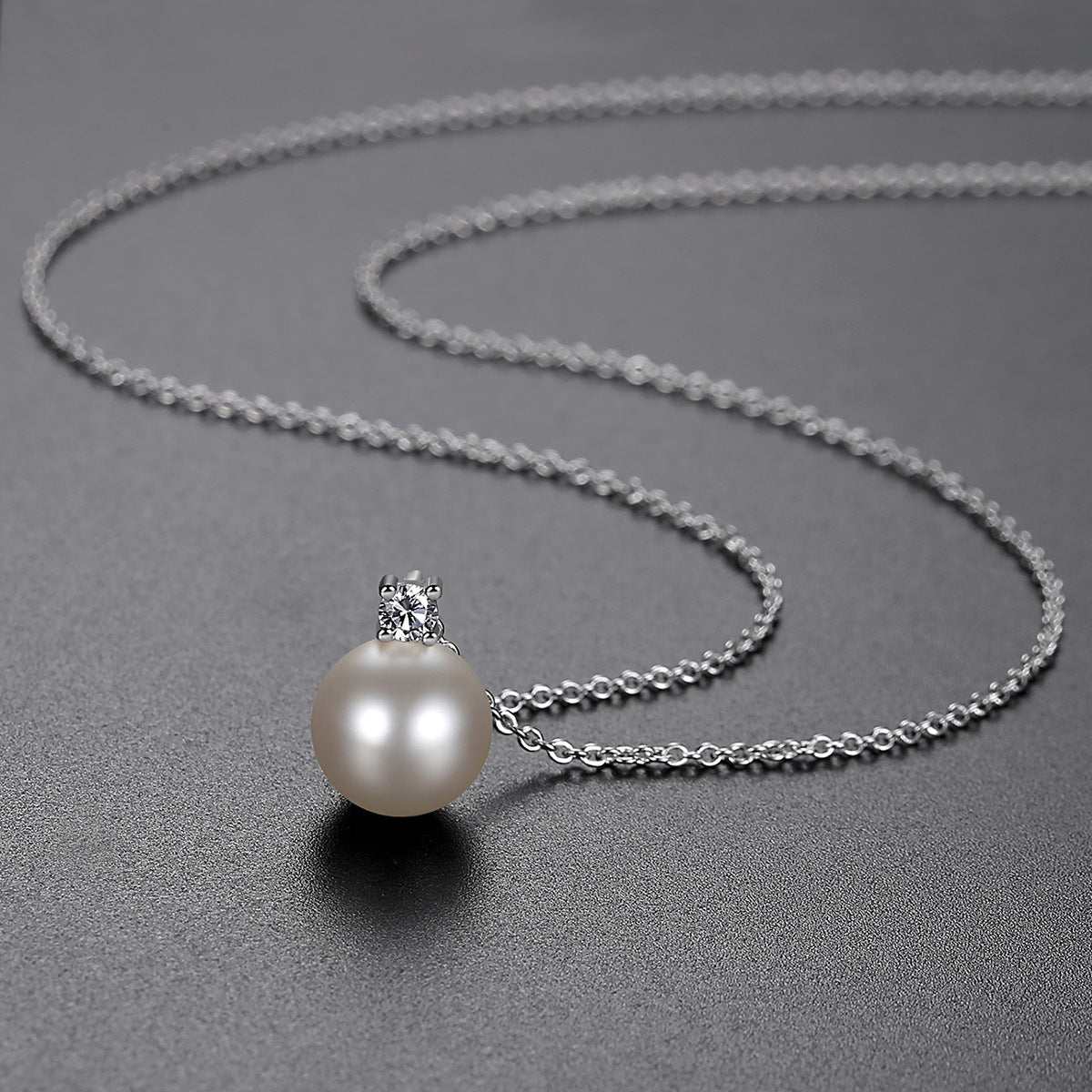 Round Faux Pearl Cubic Zirconia Chain Necklace AAA2460