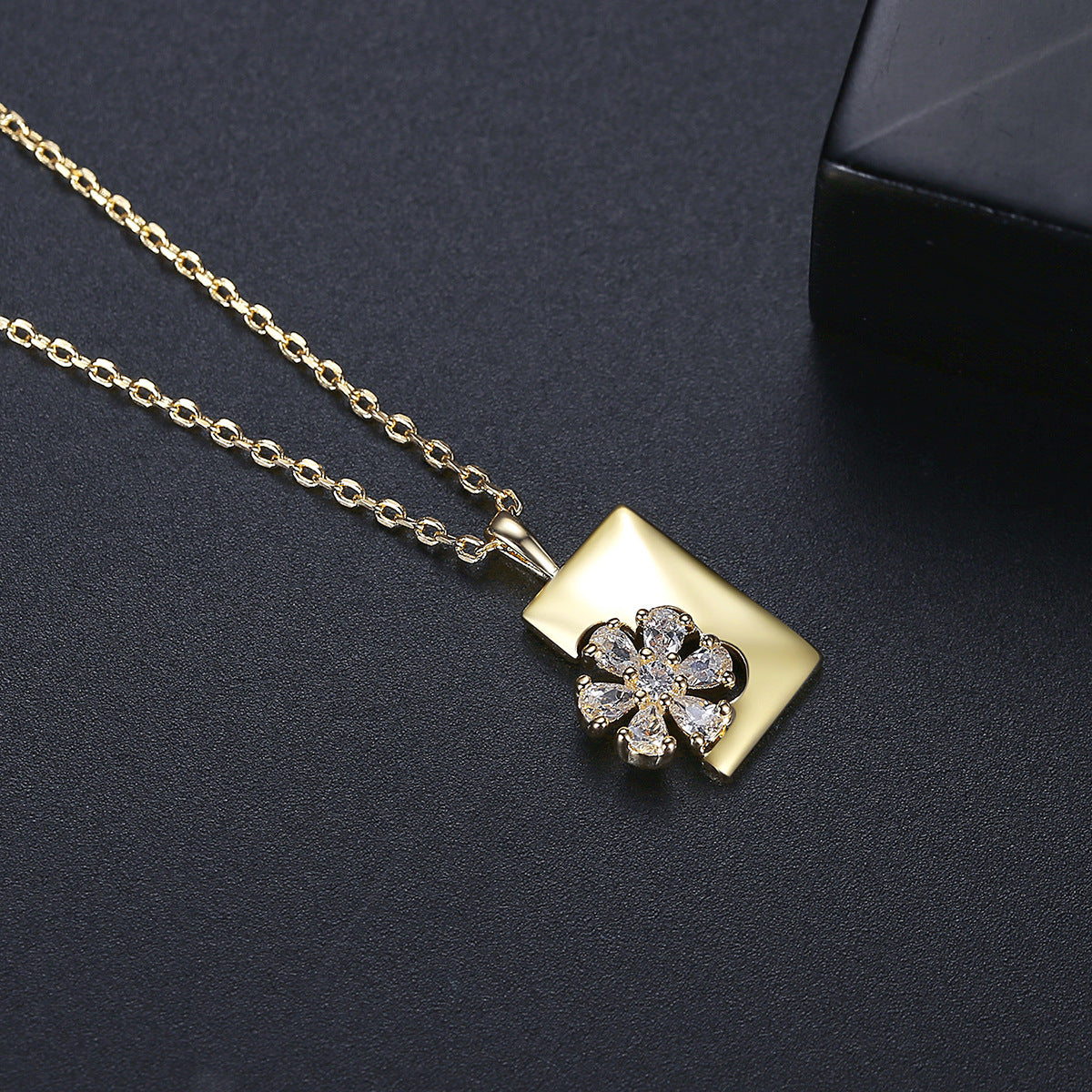 Gold Plated Cubic Zirconia Flower Pendant Necklace AAA2533