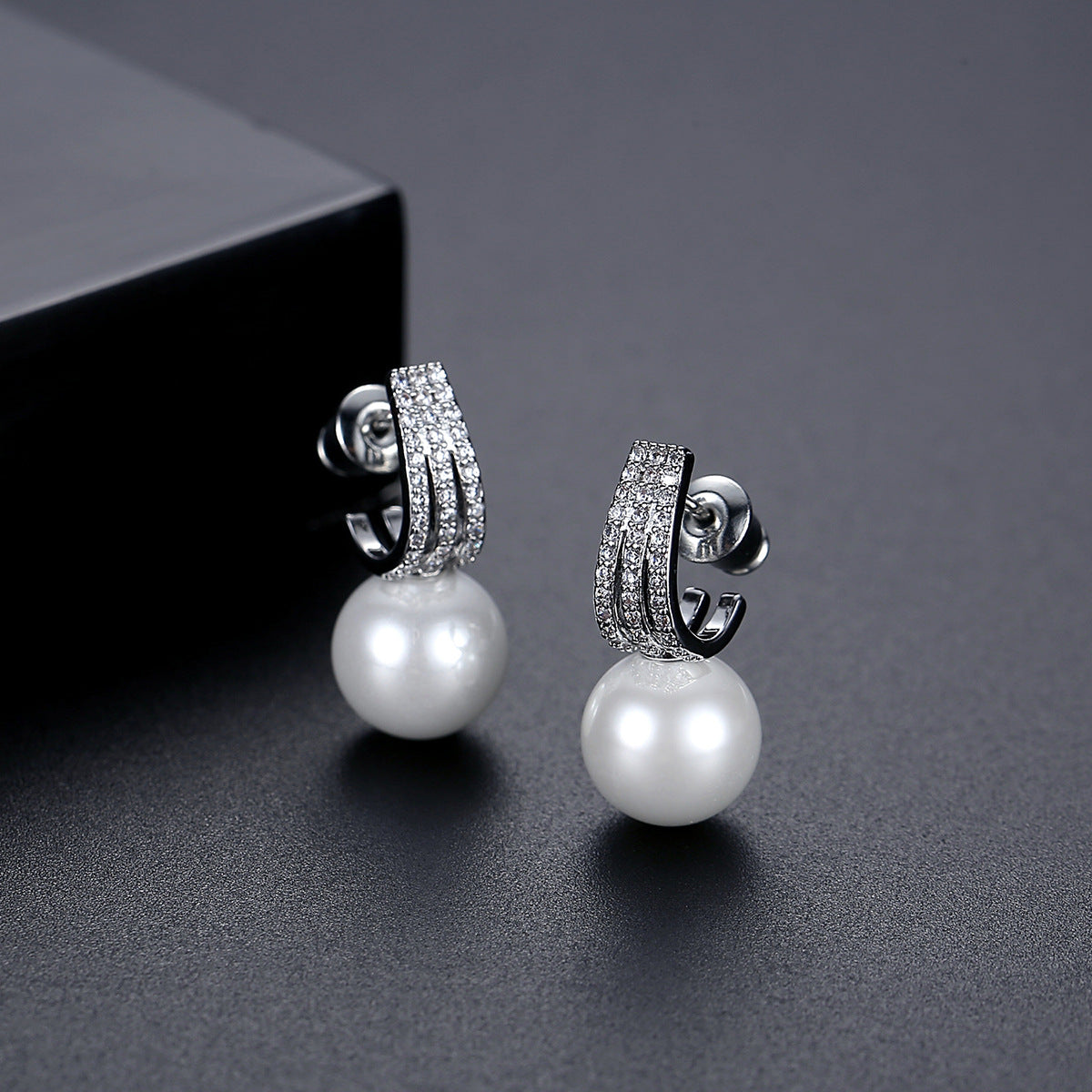 Retro Faux Pearl Cubic Zirconia Dangle Earrings AAA2539