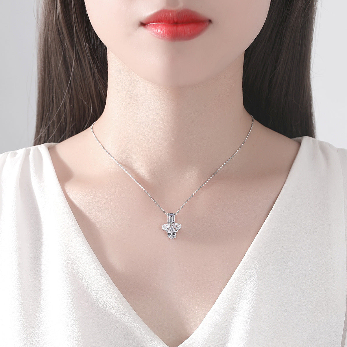 White Gold Plated Pear Shape Cubic Zirconia Clavicle Chain Necklace AAA2551