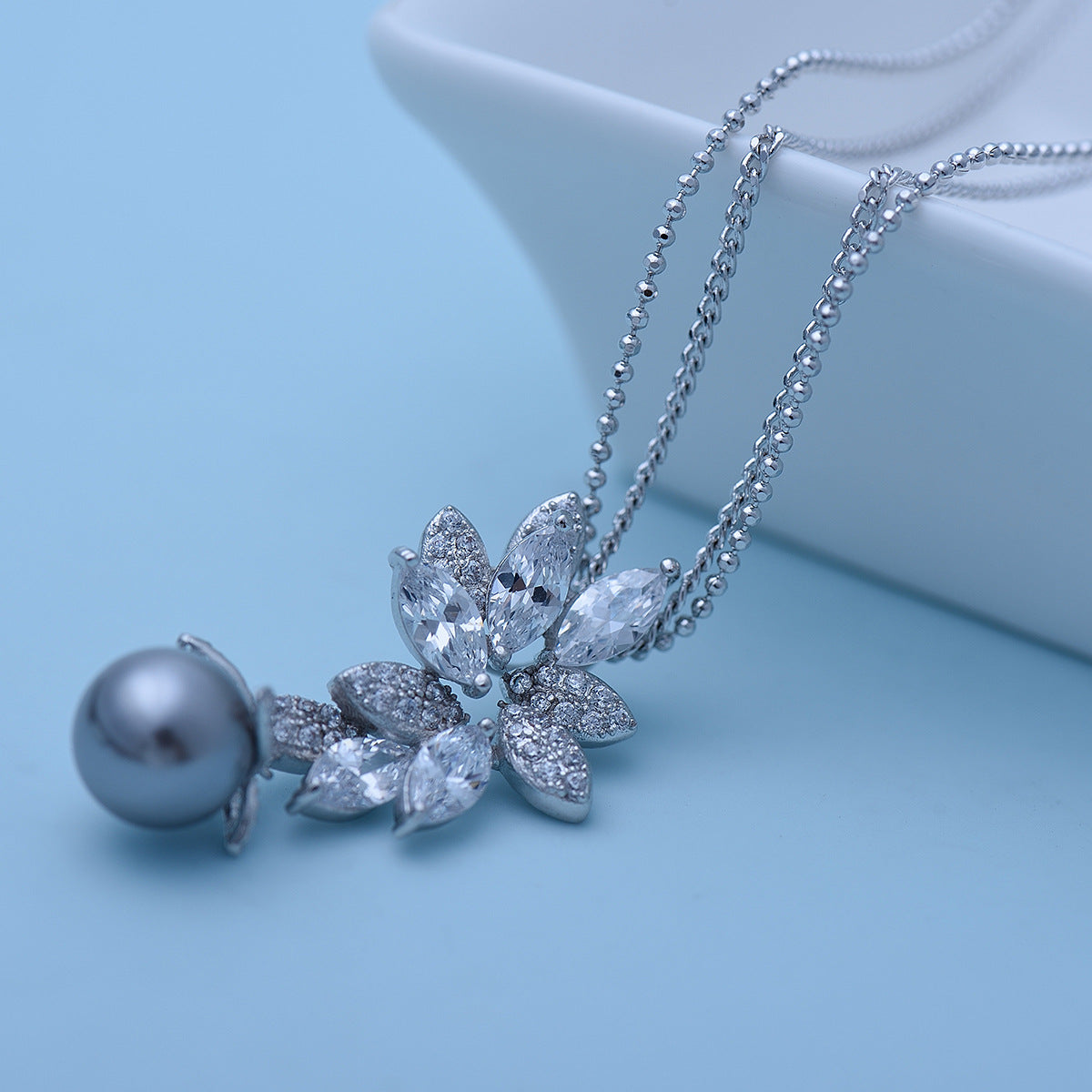 Faux Black Pearl & Cubic Zirconia Floral Pendant Necklace AAA324