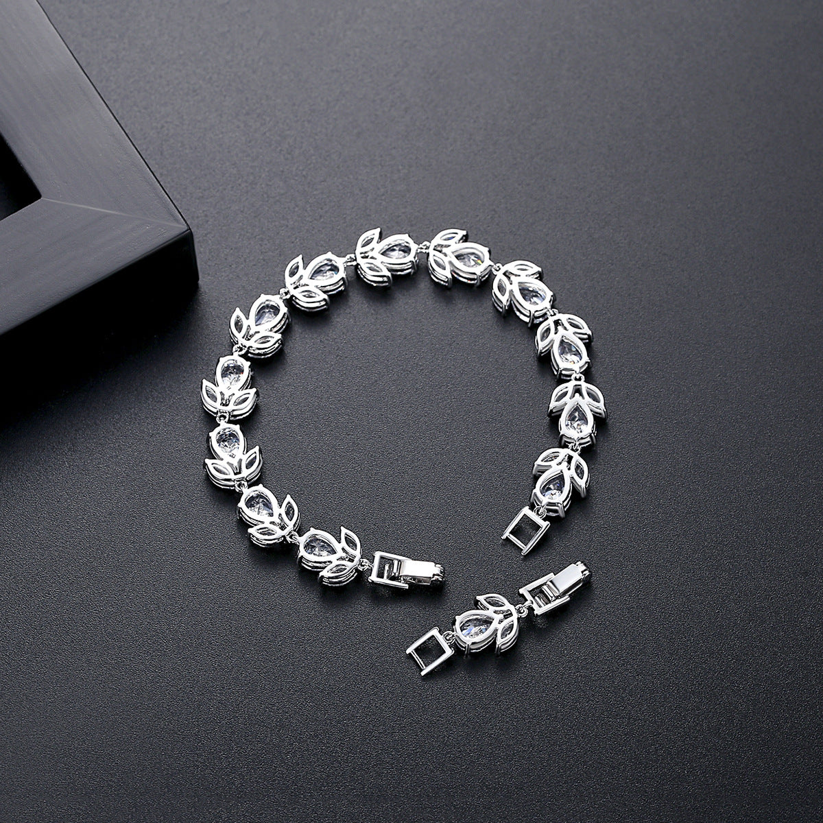 Luxury Pear & Marquise Cubic Zirconia Floral Bracelet AAA668