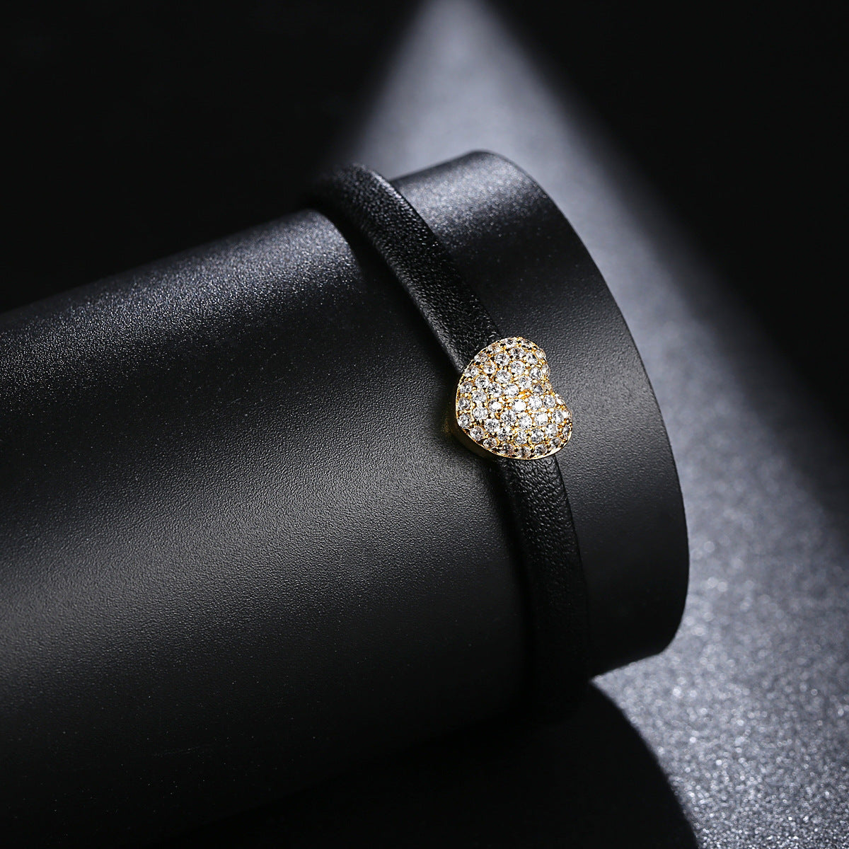 Gold Plated Heart Shape Cubic Zirconia Leather Bracelet AAA968